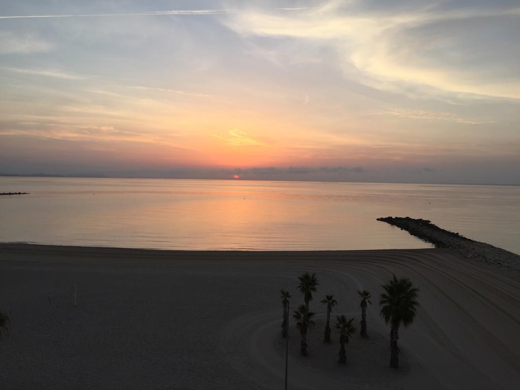 Beach House Brotonss El Campello Exterior foto